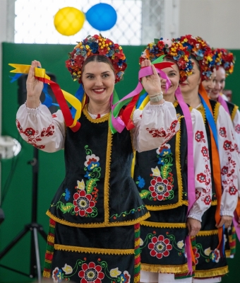 В українській школі в Абу-Дабі презентували виставу про важливість плекання рідного слова