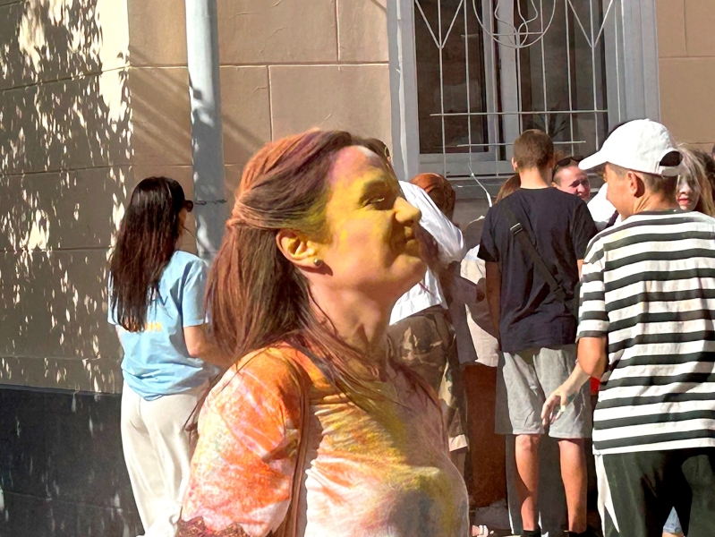 Яскраві моменти Holi-fest у Ніжині