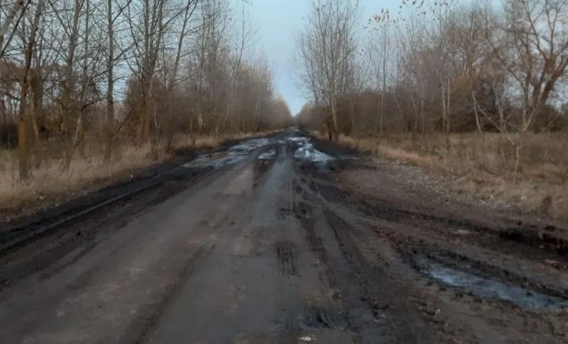 Непоодинокі випадки: чому на Чернігівщині через погані дороги хворі люди не можуть вчасно отримати медичну допомогу