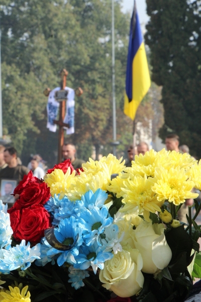 Ніжин прощався із загиблим воїном – Максимом Глиняним