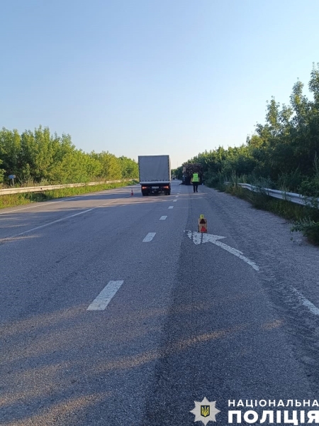 Поліція розслідує обставини смертельної ДТП у Ніжинському районі