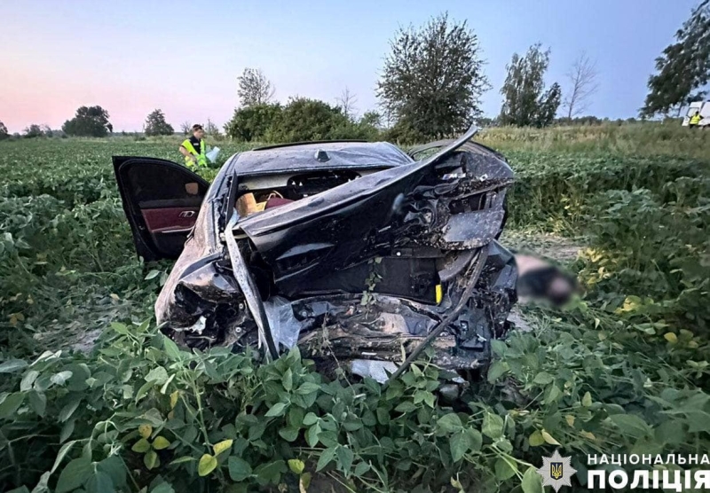 Поліція розслідує обставини смертельної ДТП в Ніжинському районі