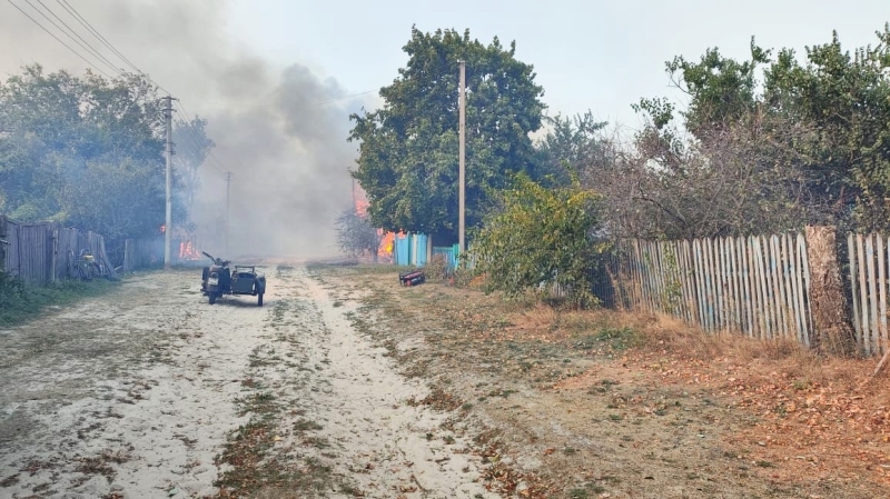 Рятувальники Корюківщини: за один день у двох селах згоріли сім хат і вісім господарчих будівель