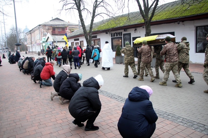 У Ніжині попрощалися із загиблим воїном Андрієм Петровичем Лосем