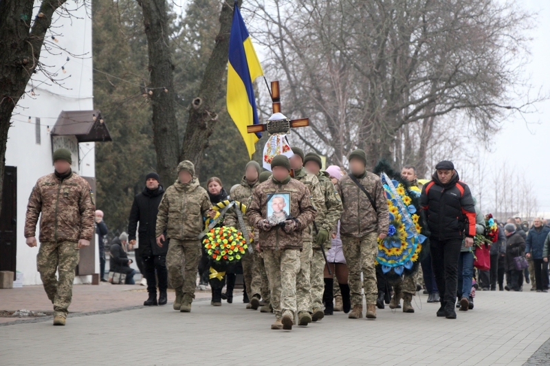 У Ніжині попрощалися із загиблим воїном Андрієм Петровичем Лосем