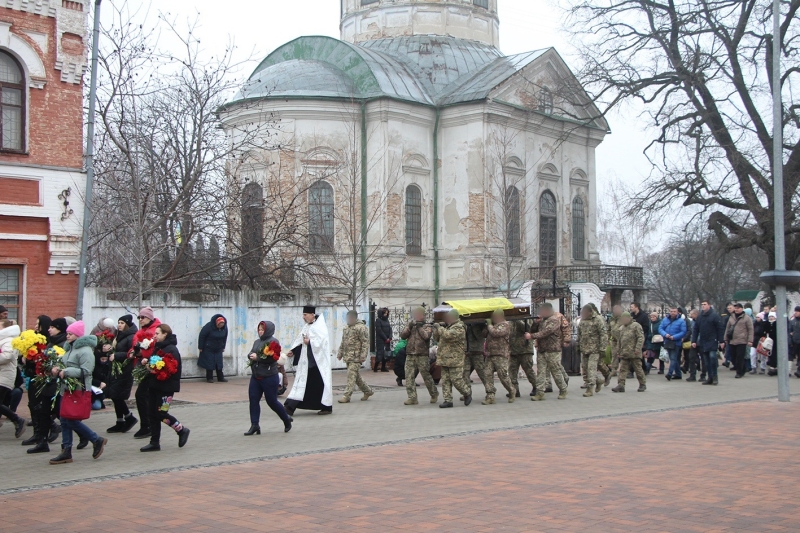 У Ніжині попрощалися із загиблим воїном Андрієм Петровичем Лосем