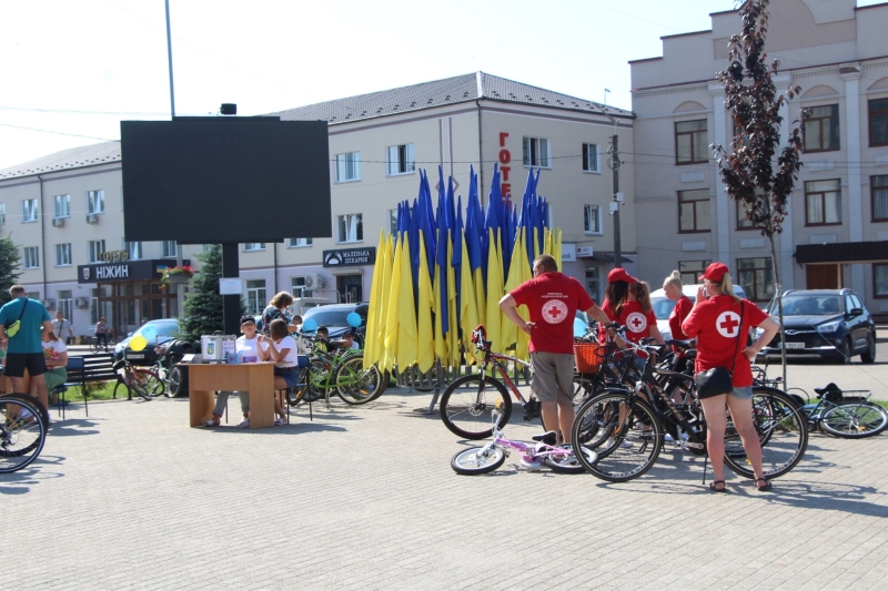 У Ніжині відбувся ювілейний благодійний велопробіг. Збирали кошти на ЗСУ