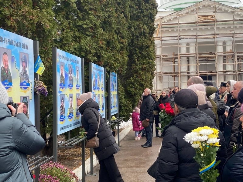 У Ніжині відкрили три стенди пам'яті загиблим захисникам