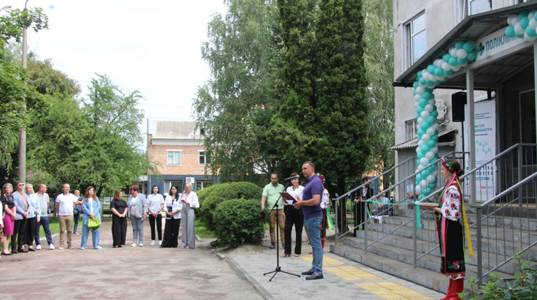 У Ніжинській громаді відкрили перший в області кол-центр для обслуговування пацієнтів