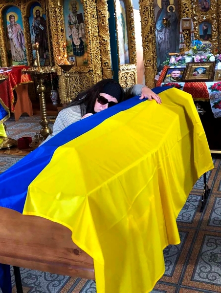 У Вишневому прощалися із захисником, вертіївчанином Сергієм Півторацьким