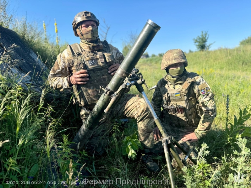 Ворог намагається прорватися з району Очеретиного у напрямках Воздвиженки, Євгенівки, Новоолександрівки та Прогресу, - Генштаб